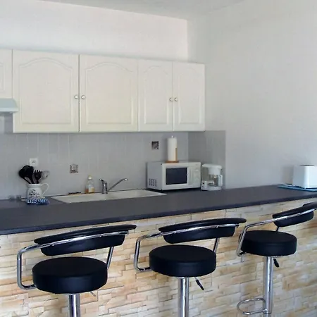 Apartment Clos 372 Mit Terrasse By Interhome